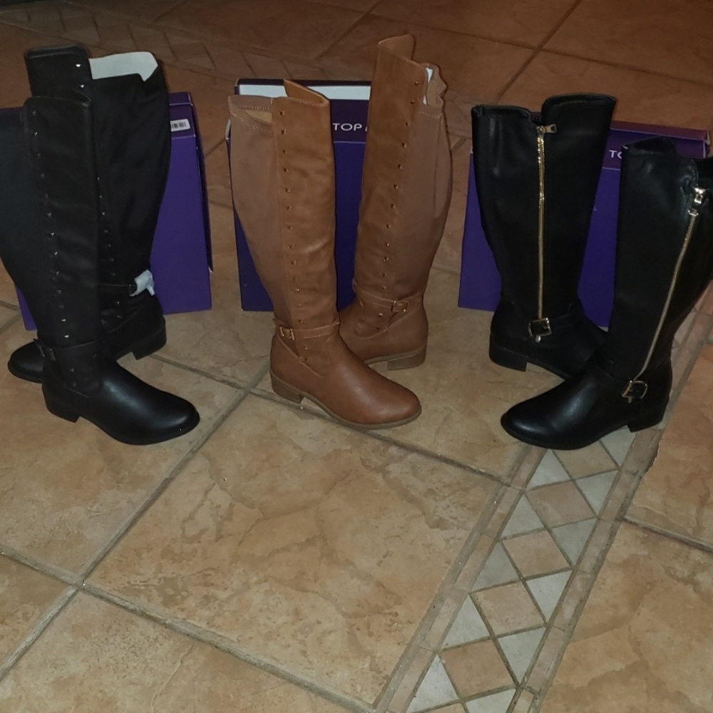 New in Box ! ❤❤ BOOTS❤❤